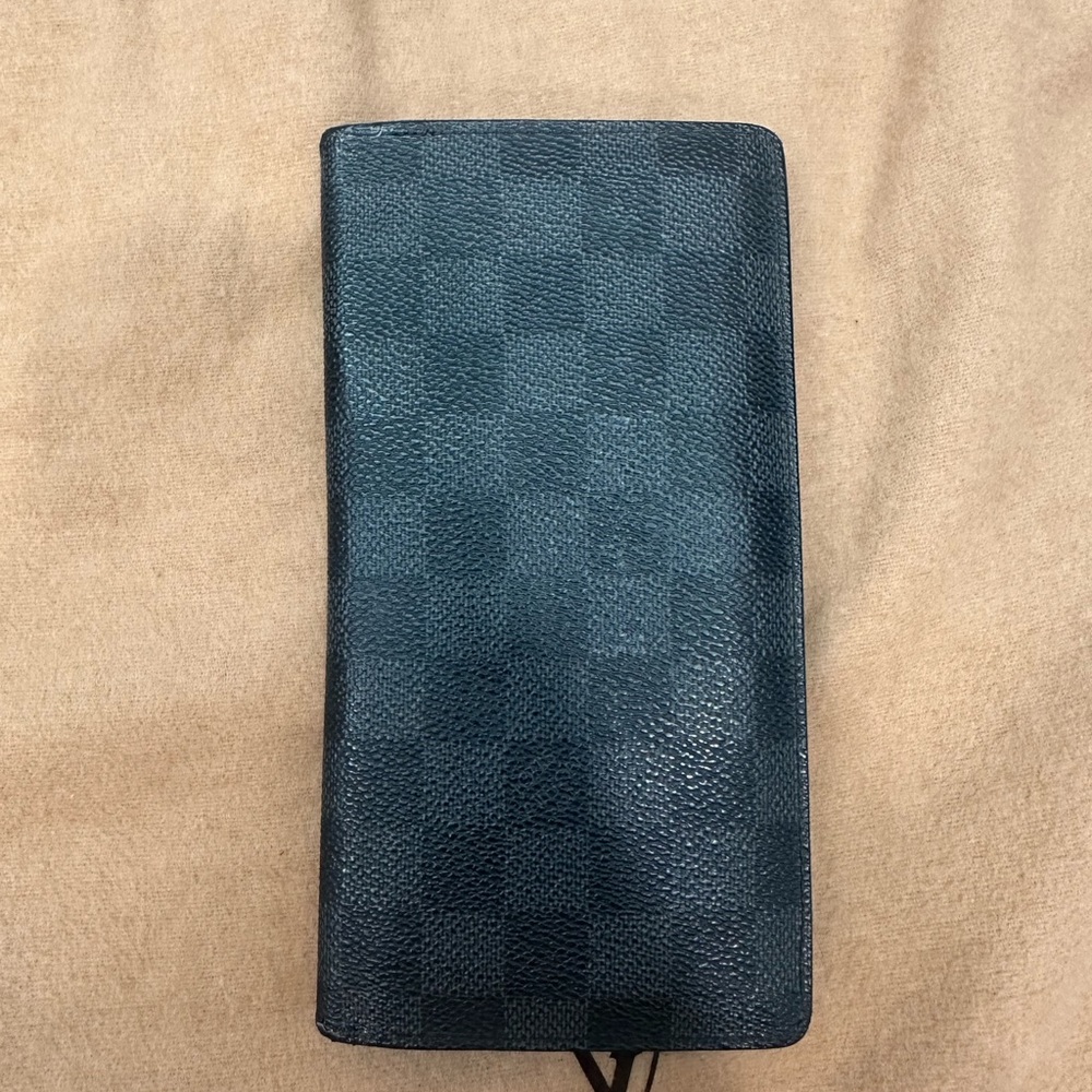 LV GRAHPITE LNG BIFOLD RG